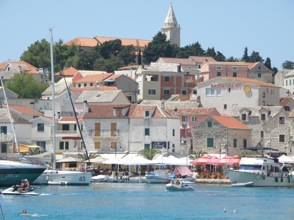 Apartment Amalija Primošten Dış mekan fotoğraf