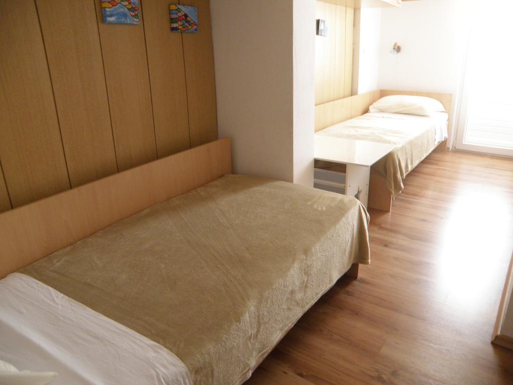 Apartment Amalija Primošten Dış mekan fotoğraf